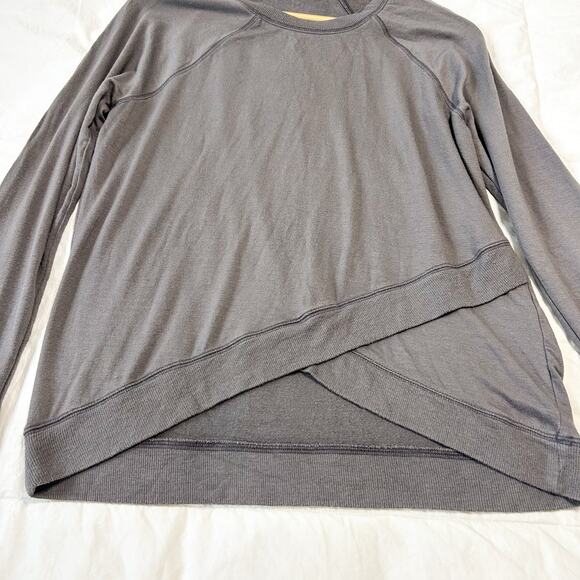 Athleta Serenity Crisscross Sweatshirt Gray Purple Long Sleeve Top Size Small - Picture 3 of 6